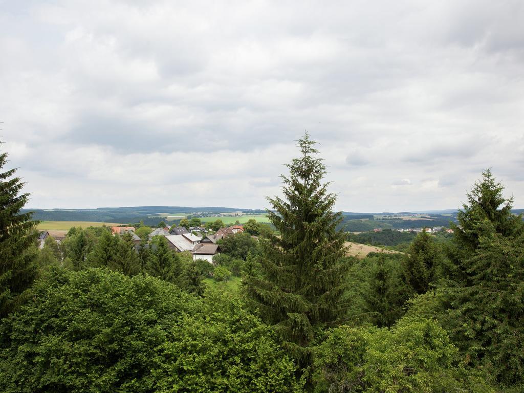 Peaceful Holiday Home in Rascheid near Forest Geisfeld  Exterior foto